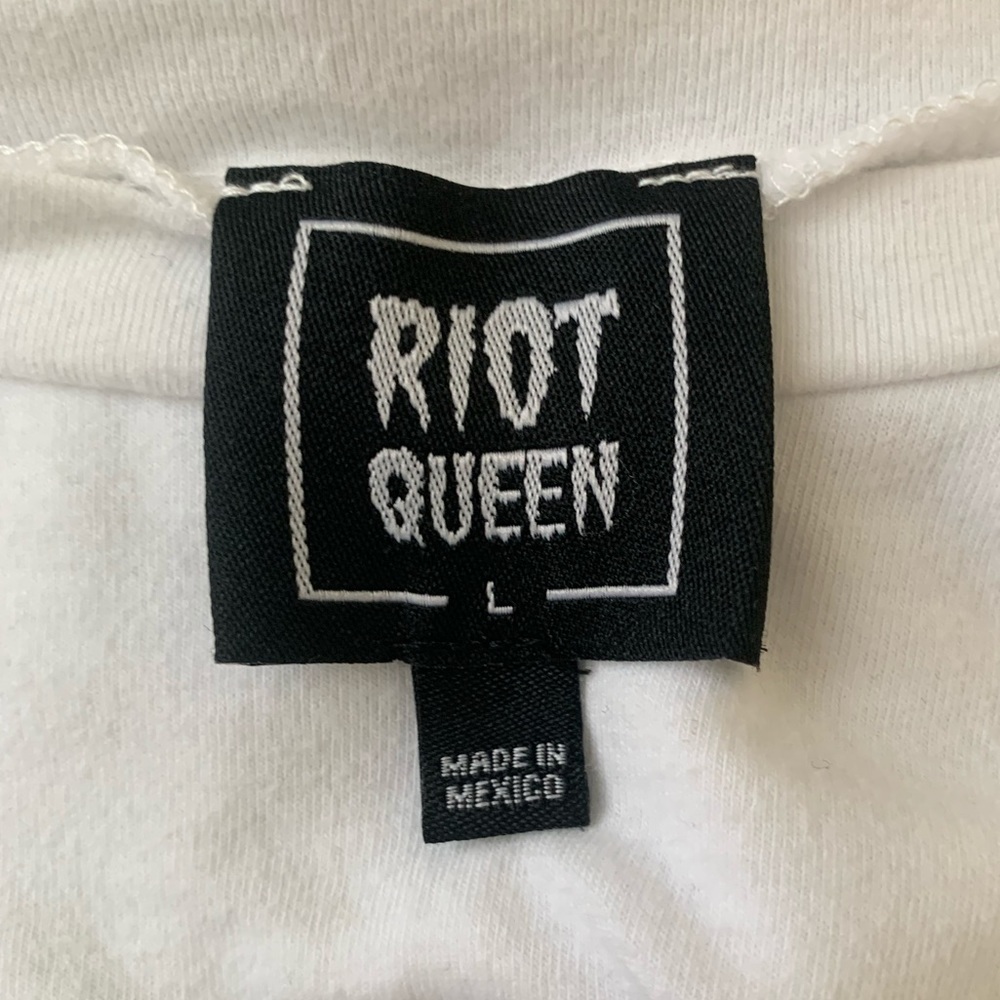 Riot Queen white long sleeve. Vibes with rainbow - Picture 4 of 4
